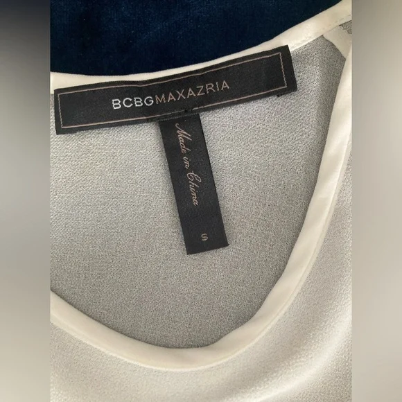 BCBG black white/cream multi-pattern blouse looks great with blazers or jeans - Picture 6 of 6